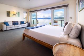 Luxury Lookout Hood Canal Vacation Rental - 8