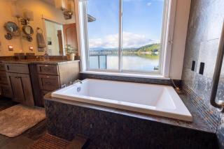 Luxury Lookout Hood Canal Vacation Rental - 5
