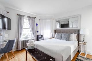 Sunshine Room by harbor downtown beach I-95&Train - Stamford - 0