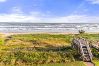 BeachFront Bliss-4BR-Million Dollar Views-Sleeps 8 - 8