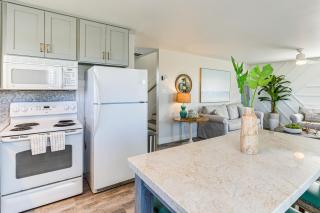 Modern Coastal Farmhouse Walk to Surfside Beach! - 1