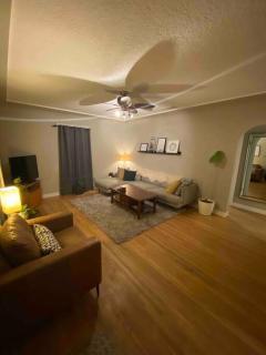 Walk to the beaches and the restaurants downtown! - 8