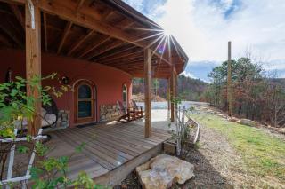 Secluded Lux Bunker Hot Tub, Views & Trails - Stanley - 0
