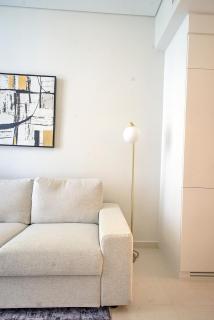 Elegant 1-BR Near Burj Khalifa - 8