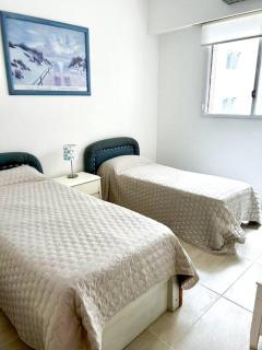 Apartamento con 2 dormitorios en el corazón de Recoleta - Buenos Aires - 1