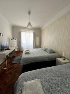 Only Room 3 people Center of Lisbon - Lissabon - 2