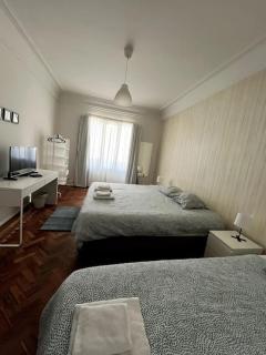 Only Room 3 people Center of Lisbon - Lissabon - 6