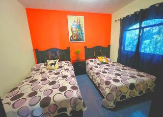 4minutos al centro PARA 12, personas 10 en cama y 2en sofa En Promoción - 2