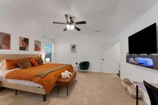 New Modern Bohemian Home Minutes from Epic Waters Indoor Park, Andretti Indoor Karting & Games, AT&T Stadium, Globe Life, Six Flags, Texas Life - Grand Prairie - 9