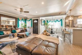 4 Mi to Beach Chic Los Angles Home with Patio! - Los Angeles - 4