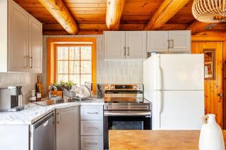 Forest Hideaway - Hespeler - 1