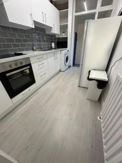 Lodge Causeway 4 bedroom house - Bristol - 2