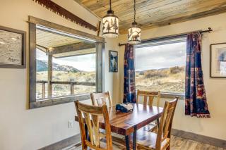 Less Than 1 Mi to Chico Hot Springs Mtn-View Hideaway! - 6