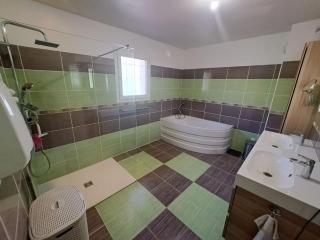 Maison Familiale Spacieuse 7 pax - Seyne - 7