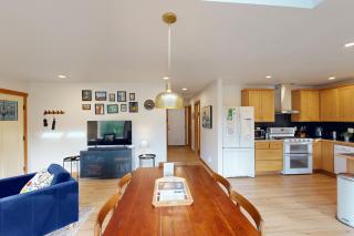 Rockaway Jakes - Rockaway Beach - 6
