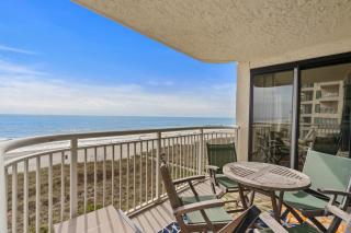 Windemere Beachfront Oasis with Hot Tub and Pool Access - Myrtle Beach - 9