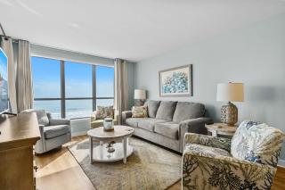 Windemere Beachfront Oasis with Hot Tub and Pool Access - 9