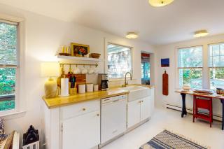 Country Breeze Beach House - 6