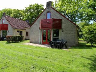 Detached holiday home on the recreational lake - Ewijk - 9