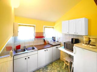 Holiday home with a garden, close to the lake - 7