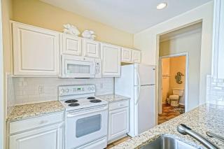 Creekwood --- 1400 Pebble Dr #1410 - 4