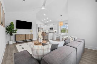 The Beachwalk Cottage - Myrtle Beach - 0