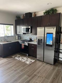 Elegant private studio with private entrance and pool access - 6