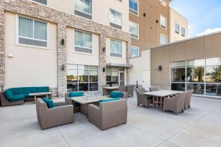 Best Western Plus Bolivar Hotel & Suites - 2