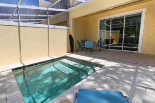 Serenity 3 Bed 3 Bath Townhome With Pool, Private Balcony, Clubhouse, Communal Pool, Conservation View, Disney 15 Mins By Orlando Holiday Rental, - Orlando - 0