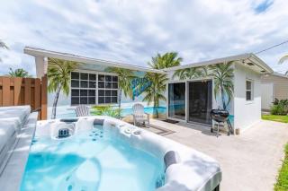 Ventur Tropical w Hot Tub Close to Beach - Deerfield Beach - 1
