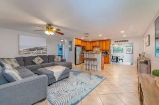 Ventur Tropical w Hot Tub Close to Beach - Deerfield Beach - 8