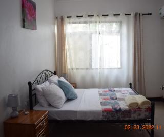 Dar es Salaam-Sleeps8-Parking-Garden-Pet Friendly - 1