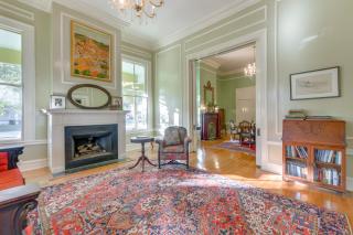 Ornate Victorian Home with Courtyard and Fire Pit! - 9