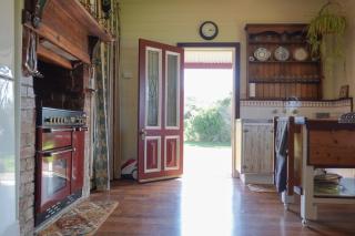 Waterfront Casilda Guesthouse - Dunalley - 2