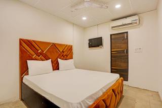Hotel Silver Key - New Delhi - 8