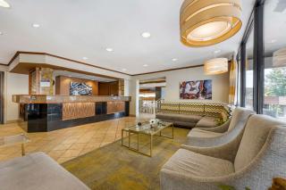 Best Western Plus Landing View Inn & Suites - Branson - 9
