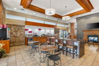 Best Western Plus Landing View Inn & Suites - Branson - 6