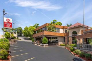 Best Western Plus Landing View Inn & Suites - Branson - 1