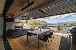 Absolute Luxury on Warren - Wanaka - 1