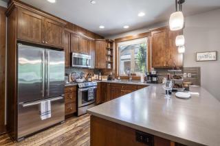 Suncadia 3 Bdrm Home Beautifully Furnished with Hot Tub - Cle Elum - 2