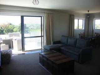 Skyline Apartments - Upper Apartment - 1