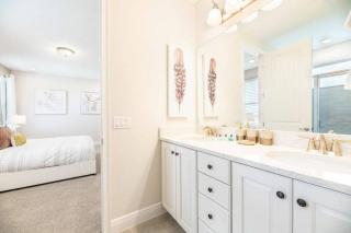 DLuxx Stunning House with Pool Movie Theater 428 - Orlando - 2