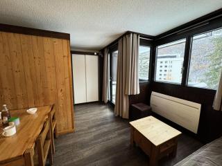 Résidence Les Melezes - Studio chaleureux & rénové · Accès pistes par navette · Vue sur les pistes MAE-0784 - Champcella - 9