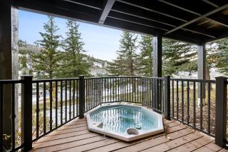 Incredible 4BDR Getaway with Hot Tub Sauna and Views - Park City - 8