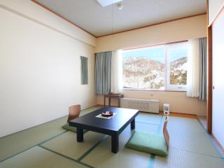 Manza Juraku All-inclusive Hotel - Tsumagoi - 6