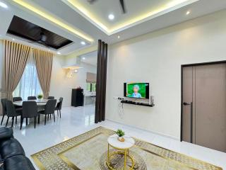 Rihays Palace Homestay Ketereh - 4