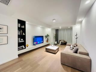 Bund Branch New west door 2 bedrooms big house - 5