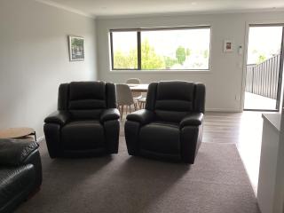 Modern and stylish in Meyer - Alexandra - 7