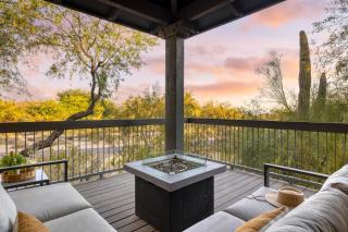 Desert Village Vista by AvantStay Patio w Fire Pit Pool Access - Scottsdale - 0