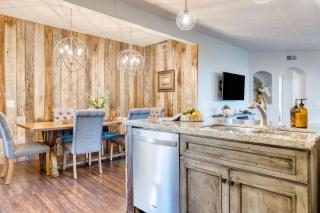 Desert Village Vista by AvantStay Patio w Fire Pit Pool Access - Scottsdale - 1